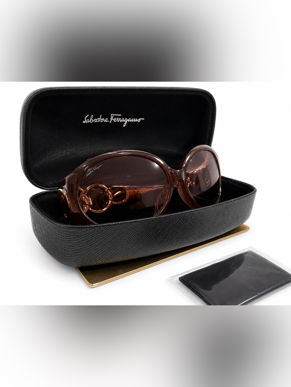 Salvatore Ferragamo Oversized Brown  Sunglasses Gold Crystal Chain Detail Japan